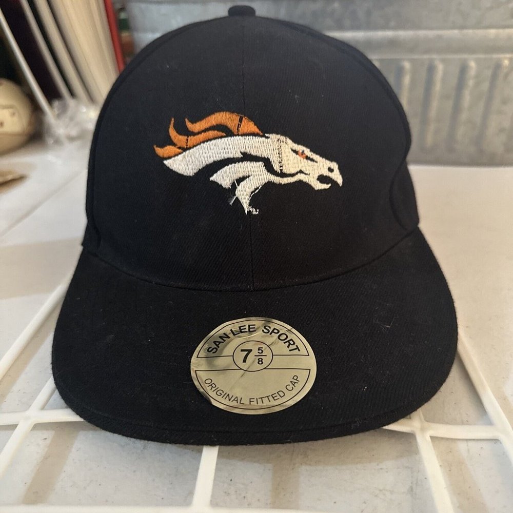 Vintage SAN LEE Headwear Broncos Fitted Hat